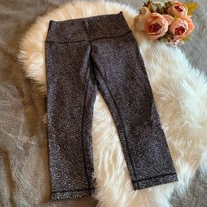 🍋 EUC Lululemon Crops